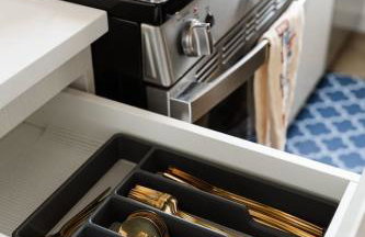 Artistic Loft Rooftop Uptown Montrose Beach GymWFH - Photo 15