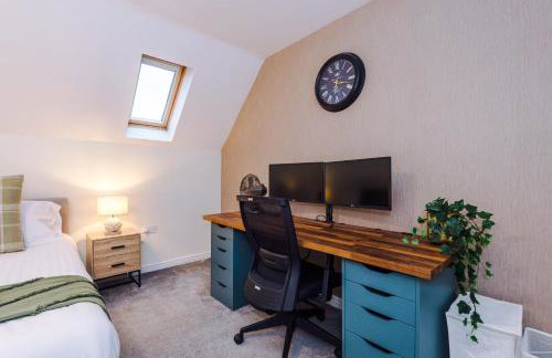 Kinship House by YourStays - Stunning Holiday Home in the Suburbs - Foto 37