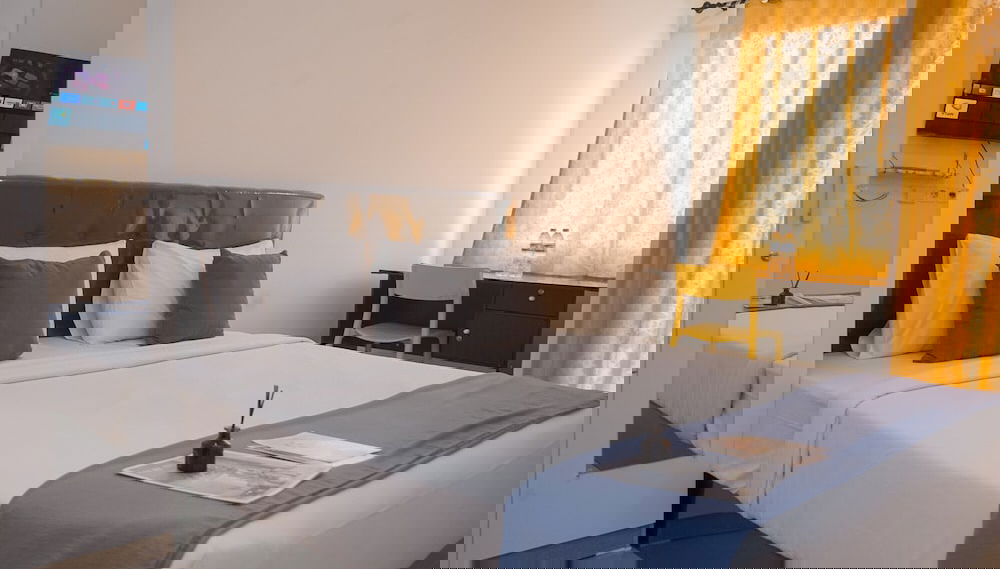 Convenient Studio Apartment At B Residence - Foto 1, Imagen principal