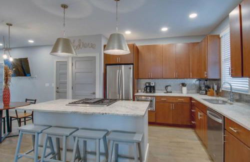 Great Family Home near Downtown - Foto 4