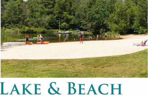 Luxury 4 bedroom house in Pocono Mountains with Hottub in Golf Course Near Lake - Foto 7