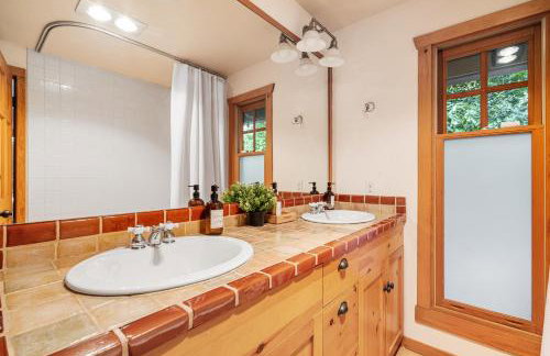 Bellevue Forest Haven Hideaway - Photo 33