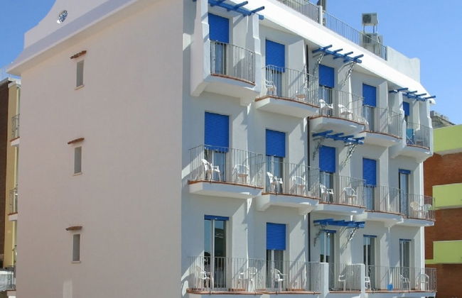 Vibrant Apartment in Rimini With Balcony - Foto 1