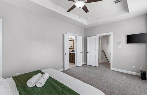 Spacious 3BR/BBQ/Yard/9 min to Downtown & Med Ctr - Foto 45