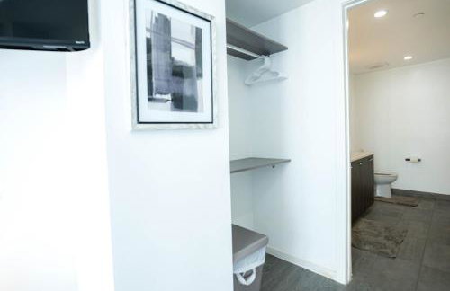 Downtown Miami 2BR Retreat - Walk to Bayside & Port - Sleeps 6 - Foto 13