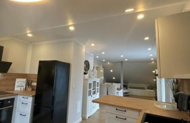 Landhausstübchen 105qm mit Balkon-2 Schlafzimmer-Bad-WC-WiFi-Kaffeemaschine-Waschmaschine-Trockner-Föhn-Handtücher und Bettwäsche-sehr familienfreundlich - Photo 16