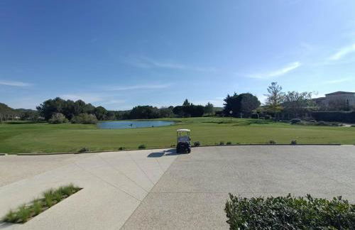 Appartement vue panoramique au domaine et golf de pont royal - Foto 42