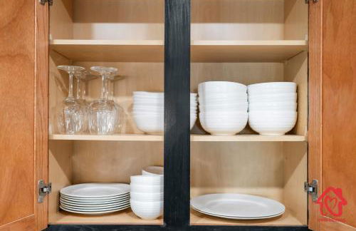 Georgian Oasis with Private Pool - An Irvie Home - Foto 73