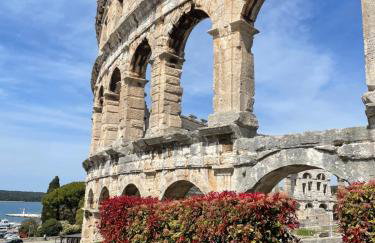 Villa "San Servolo House" with sea view and private heated pool! - Foto 35