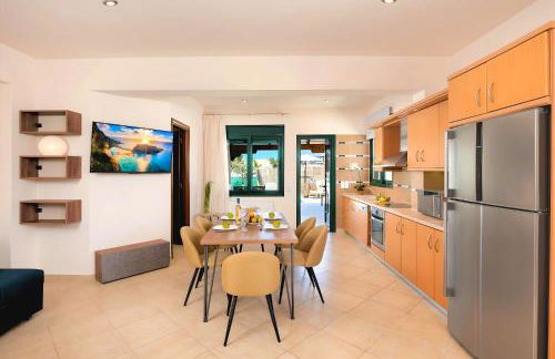 Eliomar Beachside Villa - Photo 14