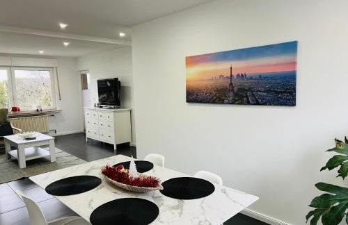 Elegante Apartment in Erftstadt mit Balkon, Zentral, Bahnhof nah, Phantasialand Brühl bei Cologne - Foto 9