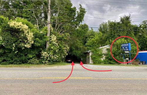 Quietude Place, Stylish 2 Bedroom House with Full Kitchen - Photo 16