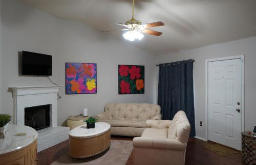 Modern and Cozy 3BR Memphis with Jetted Tub - Foto 46