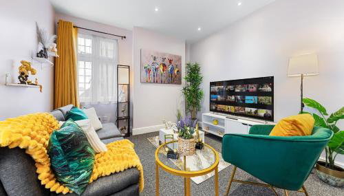 Modern and spacious 2-Bedroom London Flat - King Bed- Sleeps 6 - Parking Available - Instant Book & self check-in - Foto 2