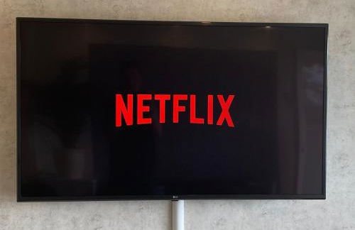 Apartment neu renoviert mit Sonnenbalkon und NETFLIX im Zentrum - Foto 7