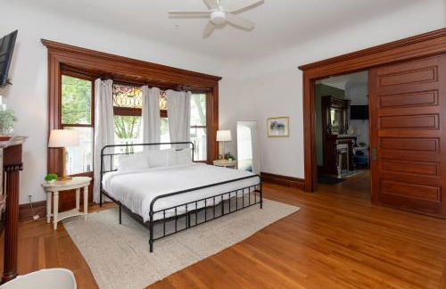 Boutique Style Condo Near Downtown Waterfront - Foto 19