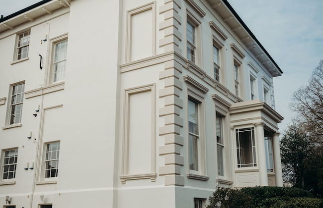 Douglas House - Photo 14