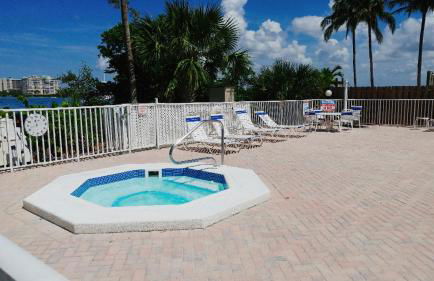 Lover's Key Beach Club by Check-In Vacation Rentals - Photo 18