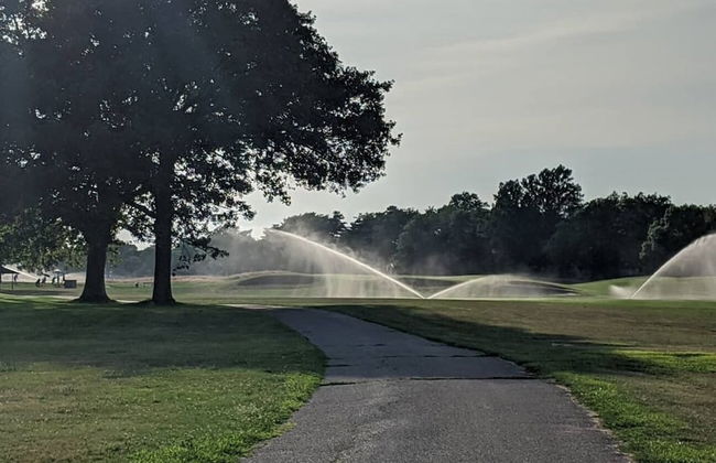 Cheerful & Beautiful 3-Bedroom Ranch - Photo 70