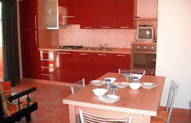 2 Bed Flat - Sleeps 4 - Garden - Parking - Wifi - Foto 6