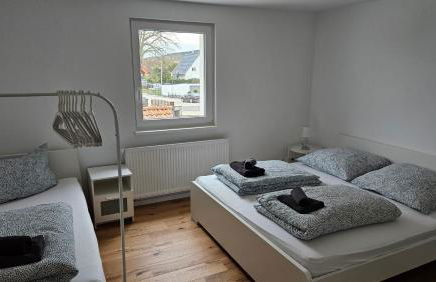 BeMa Apartments Hallstadt - ruhig, zentral mit Balkon, mit Parkplatz und in Nähe von Bamberg - AS5 One - Foto 13