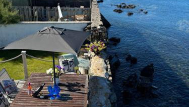 Splash Cottage beach house with Sea lapping Garden - Foto 1