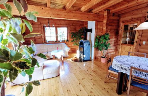 Gemütliches Blockhaus am Wald mit großem Garten - Foto 5