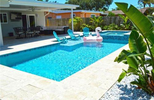 Private heated pool , resort style home , minutes from the beach - Foto 34