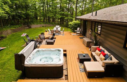 Private & Convenient-Hot tub-Fire Pit-Game room! - Photo 1