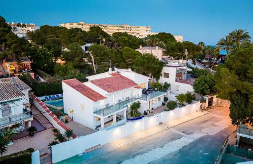 Entire Large Villa next to Award-winning beach - Foto 34