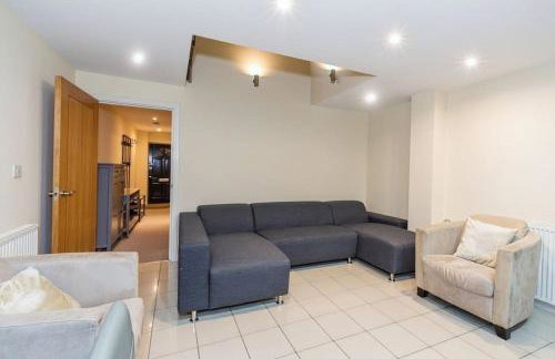 Amanah Properties - Elegant Home in Shepherds Bush, steps from Westfield, Sleeps 8 - Foto 29