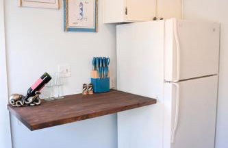 The Maiden Voyage - Themed Getaway, Steps to Forsyth, King Bed, Grill, Games, Picnic Basket - Foto 18