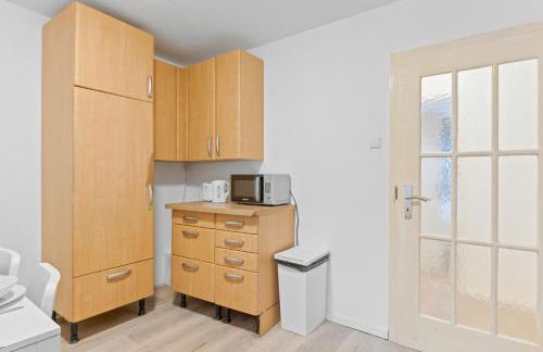 Worker Apartments Oberboihingen near Stuttgart, Nürtingen, Autobahn A8, Parking,Wifi,Smart,Smart TV - Foto 46