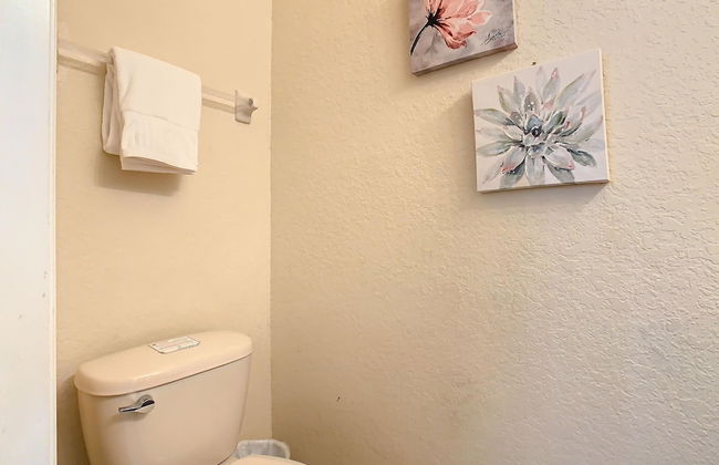 Family Getaway 4BR Townhome by Old Town - Foto 18