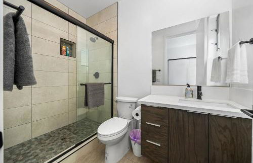 5BR Gorgeous Melrose Villa with Parking - Foto 39