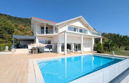 Luxurious Villa with Pool - Foto 22