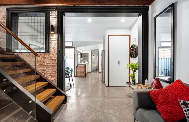 UNIQUE - New York Loft Style Townhouse - Photo 14