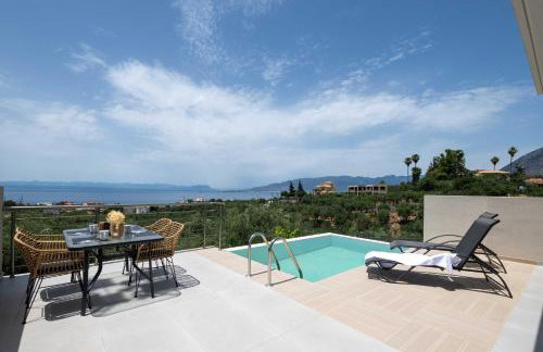 A V Luxury Apartments with Private Pools - Photo 29