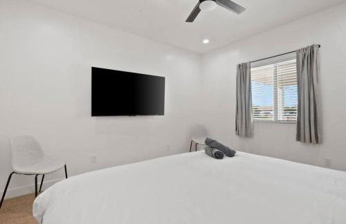 3.8 Miles From Downtown Phoenix #C - Photo 9