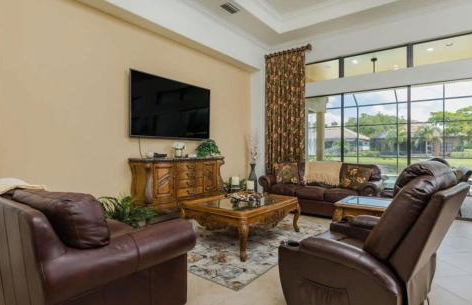 Pool Home in Gated Community - Foto 18