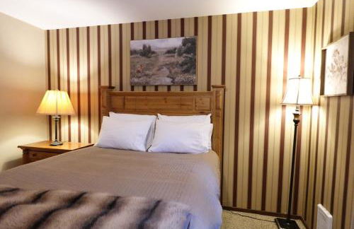 2BR 2BA Spacious Townhome Sleeps 6 with Spa Sauna - Foto 13