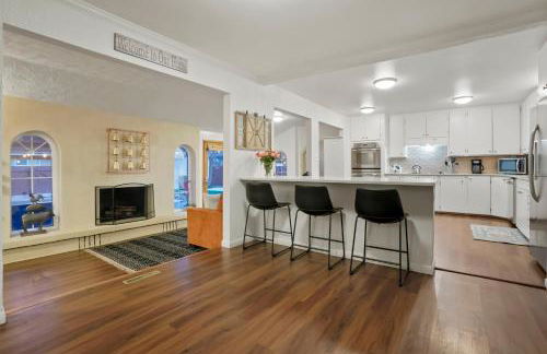 Unforgettable Stay HOT TUB and Fire Pit and 4 Miles to DT Denver - Foto 26