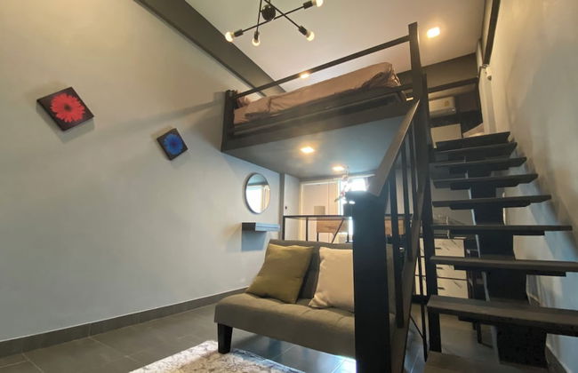 The Loft Living Space - Photo 12