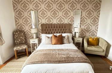 THE LAZY LION - Spacious 2 Bedroom - Town Centre Holiday Home Apartment - Photo 23