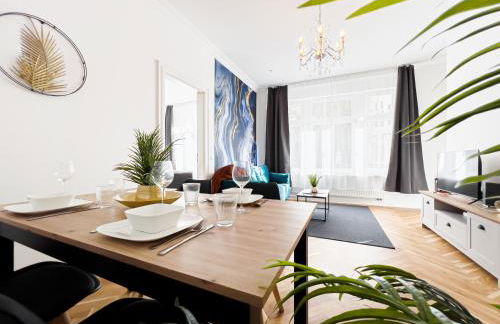 Erstklassiges Ferienapartment Citynah mit 1 Schlafzimmer - WiFi, TV, Küchenzeile, Waschmaschine&Trockner - Foto 15