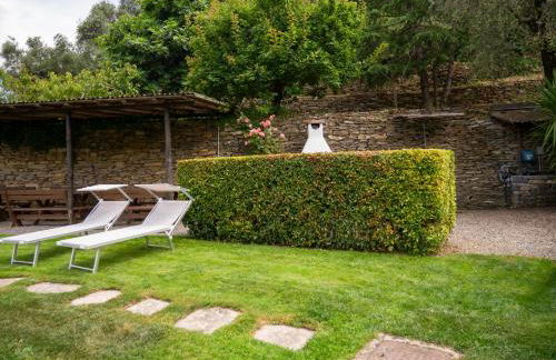 HOST4U - BORGATA VALLONE Apartments with Stunning Garden and Parking - Foto 65