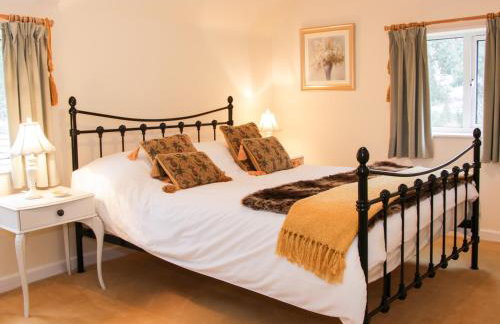 Cream Door Cottage - Photo 16