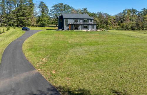 Contemporary Mountain Holiday Home with Hot Tub - Foto 20