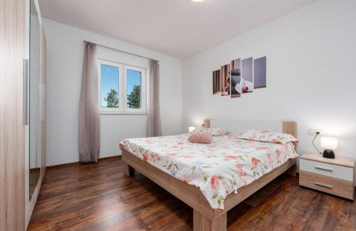 Holiday House Laetitia with pool - Foto 47