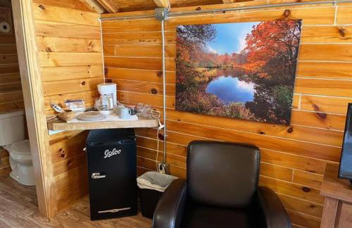 Biker-Friendly Cabin, Pets Welcome, Near River - Foto 12